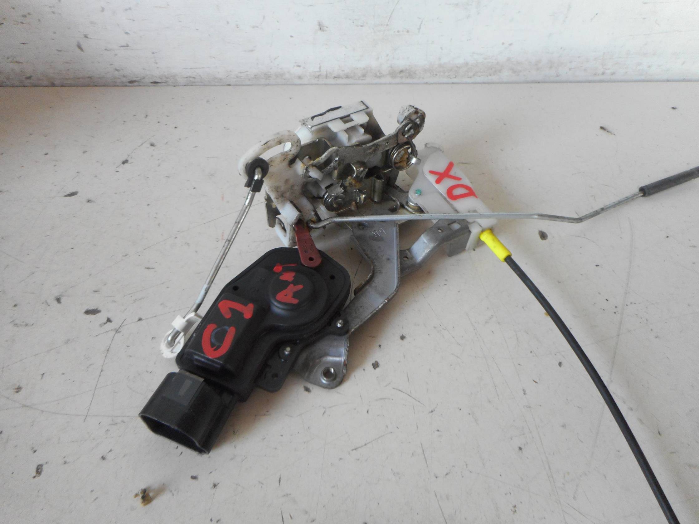 Serratura porta ant. dx.